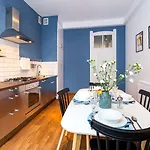 Friendhouse Avenue