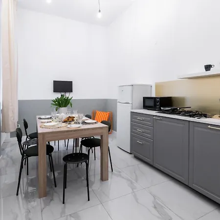 Friendhouse Avenue Апартаменты