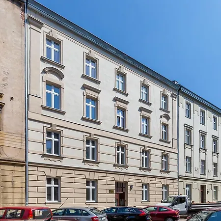 Friendhouse Avenue Апартаменты