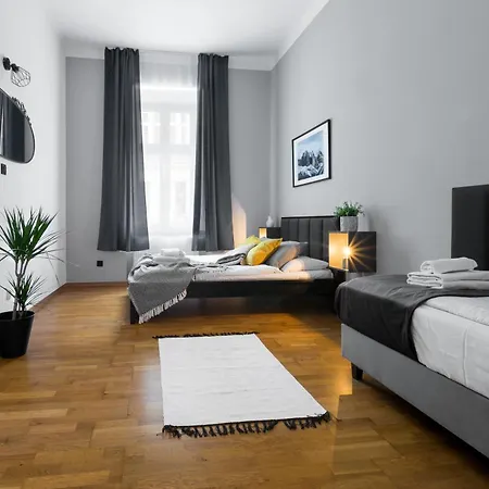 Friendhouse Avenue Krasków