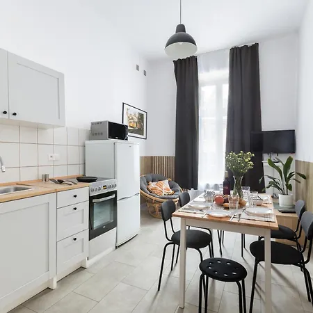 Friendhouse Avenue Krakov