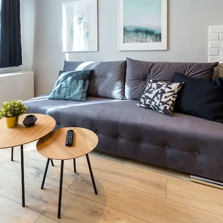 Апартаменти Friendhouse Avenue