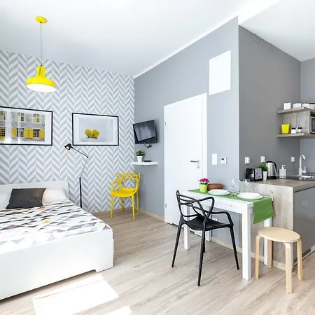 Friendhouse Avenue Apartment *