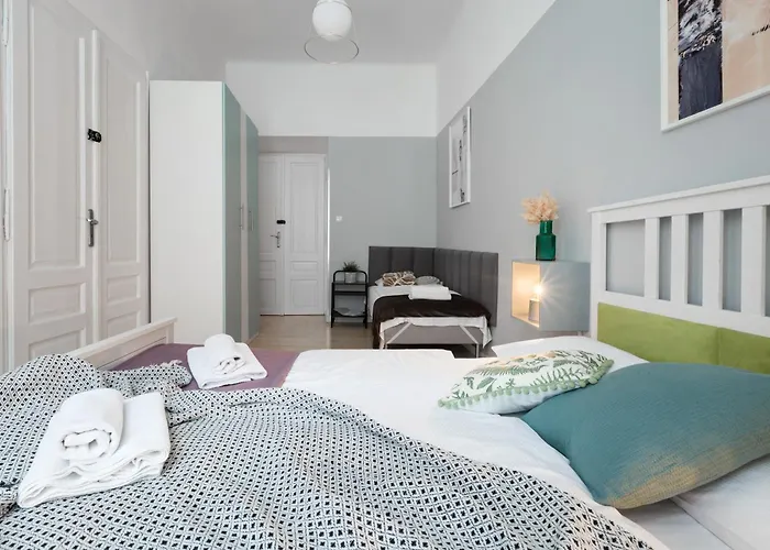 Friendhouse Avenue شقة كراكوفيا