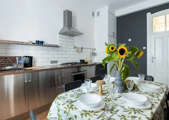 Friendhouse Avenue شقة كراكوفيا