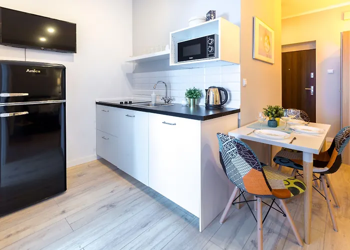 Friendhouse Avenue *