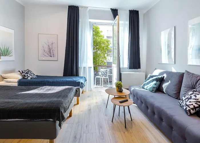 Friendhouse Avenue *